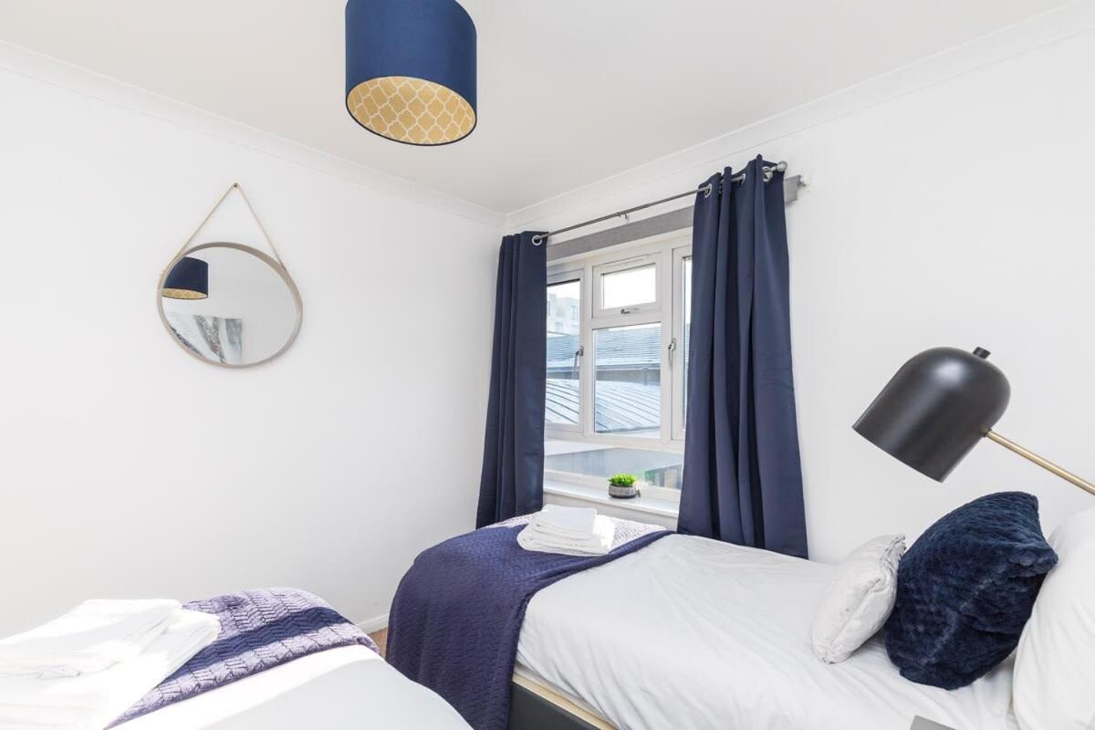 19A The Broadwalk - Cozy 1Br In The Heart Of Crawley Near Gatwick Airport Great For Contractors And Flight Crew Students Villa Dış mekan fotoğraf
