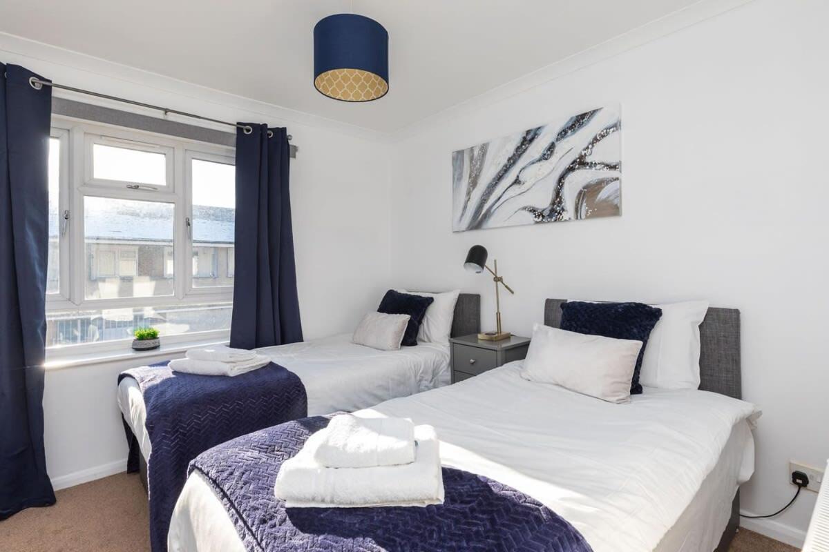 19A The Broadwalk - Cozy 1Br In The Heart Of Crawley Near Gatwick Airport Great For Contractors And Flight Crew Students Villa Dış mekan fotoğraf